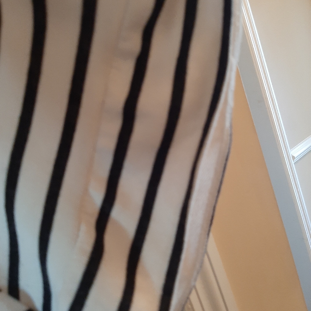 TOP - Picture 2 of 3